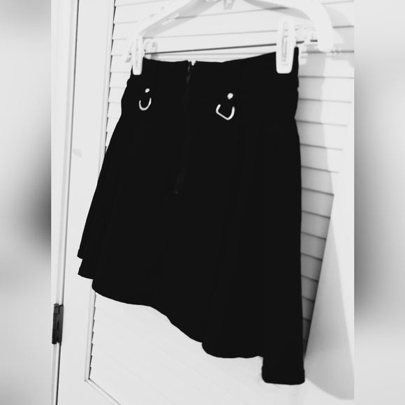 Vintage KILLSTAR Pleated, Back Zip Mini Skirt. - Picture 8 of 14